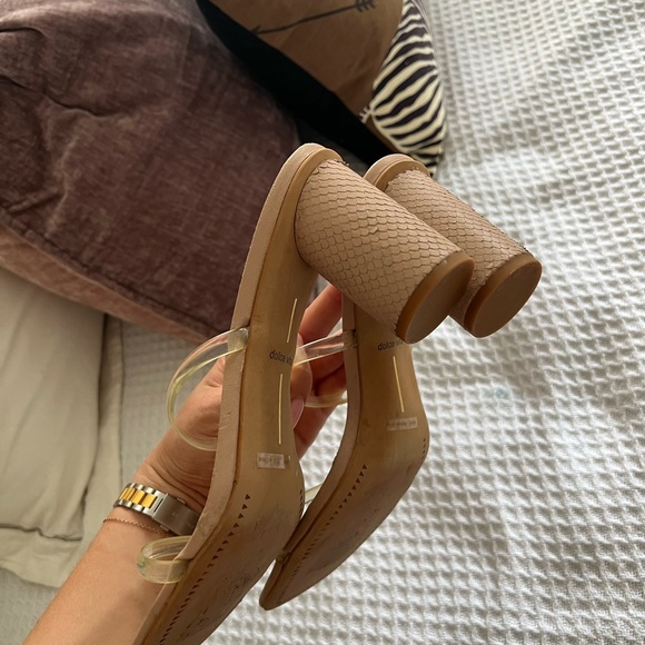 Host pick x2!🎉 Nude and clear Dolce Vita Noles mules style Heels sandals - Picture 10 of 11
